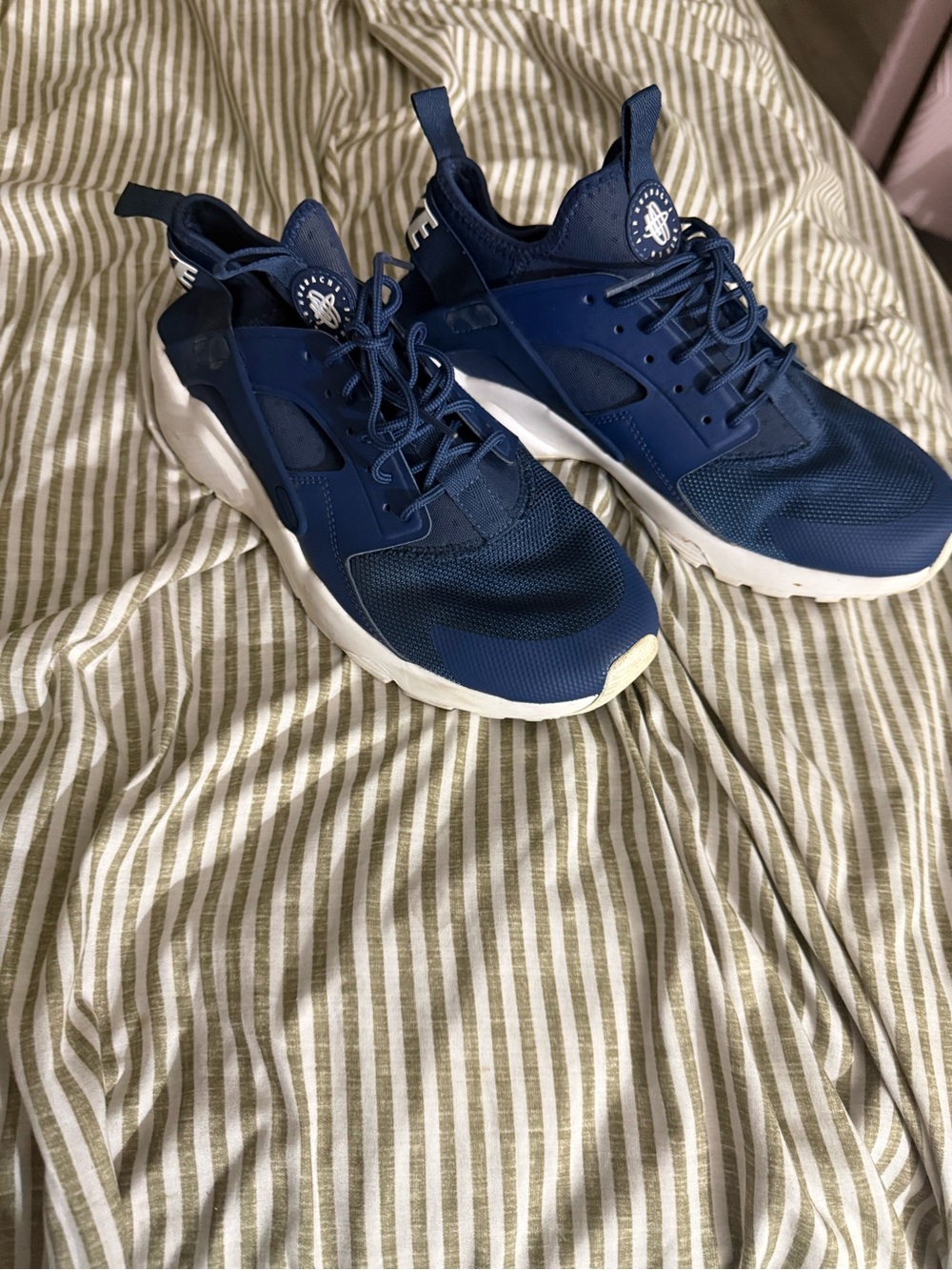 Nike Women’s Navy Huarache